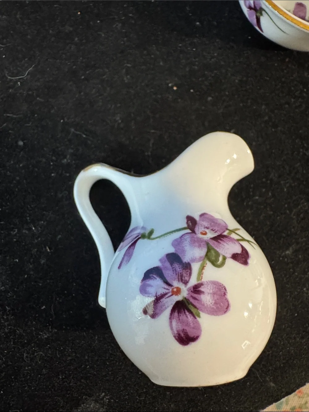 Hanmersley delicate white